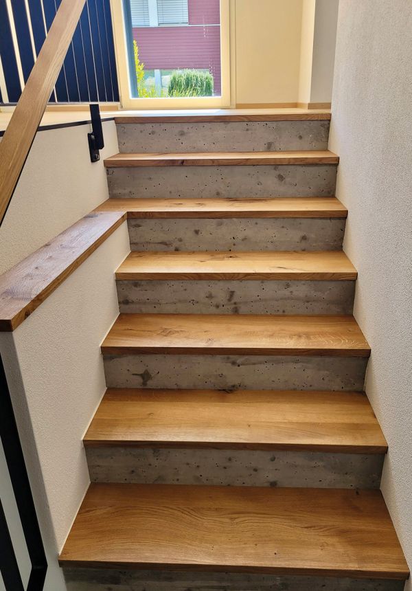 KochMatthiasGmbH_Referenzen_Treppe_Parkett_Beton